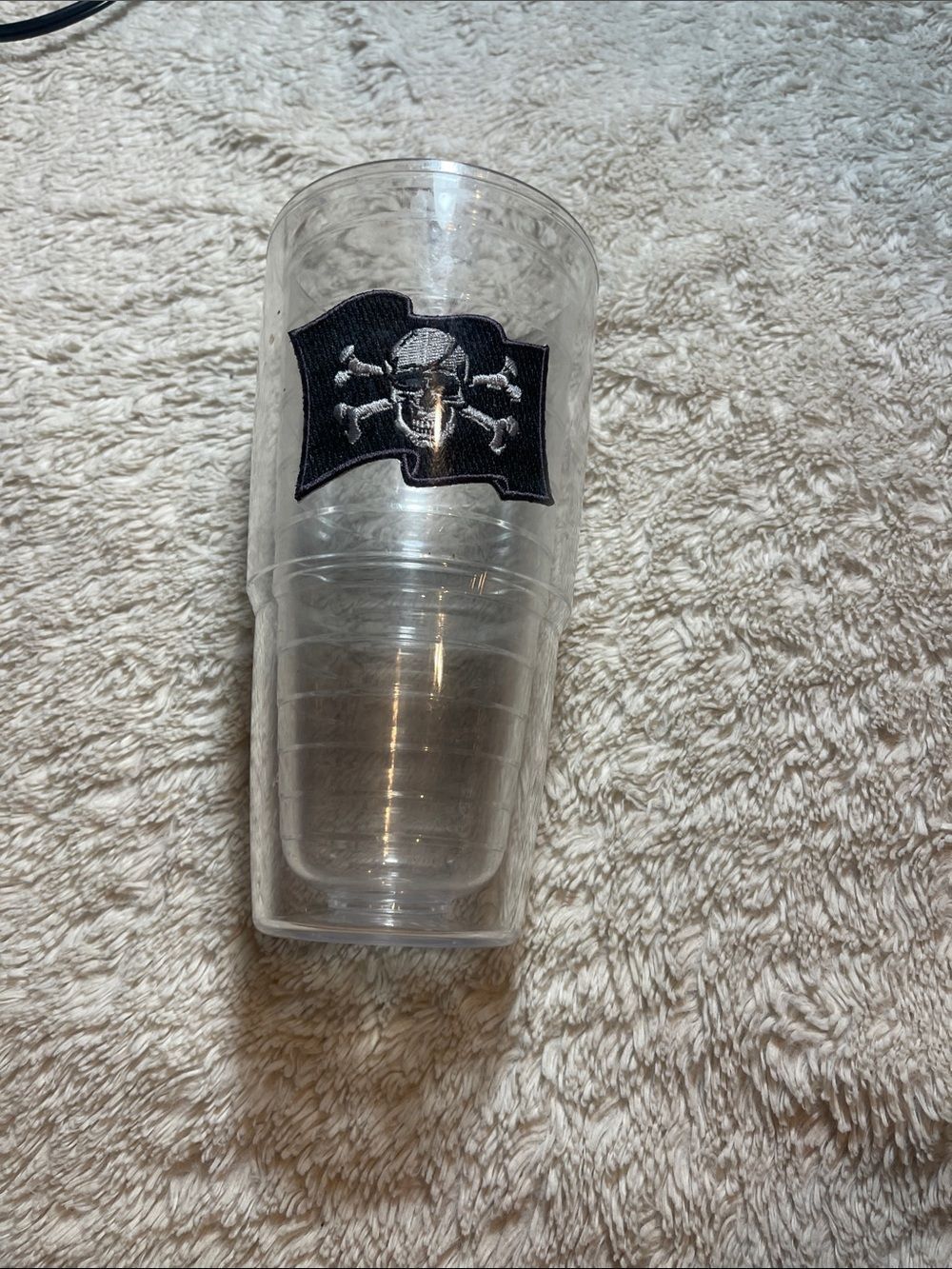 Tervis  Plastic Tumbler with Black Skull & Crossbones Patch